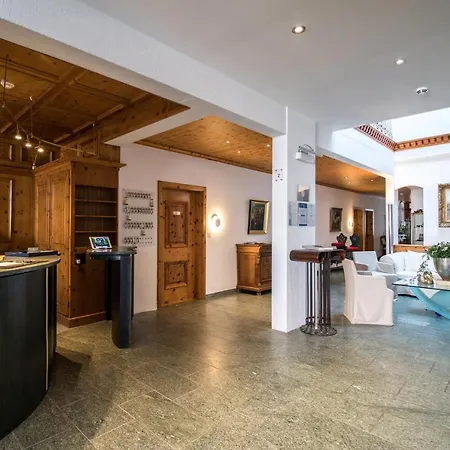 فندق Boutique Eden 3*