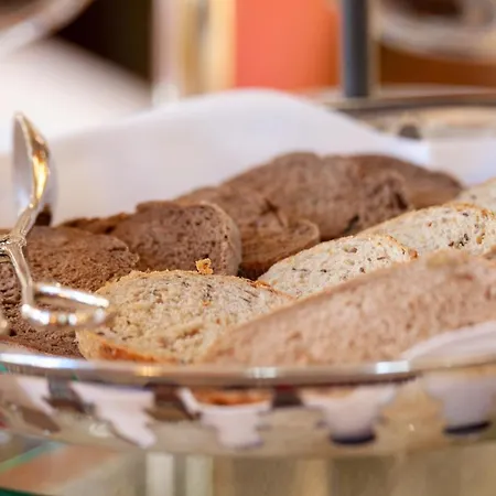 Boutique Eden 3* Saint-Moritz